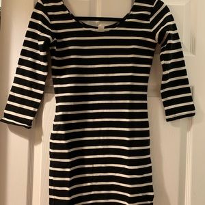 Black and white mini stripped dress
